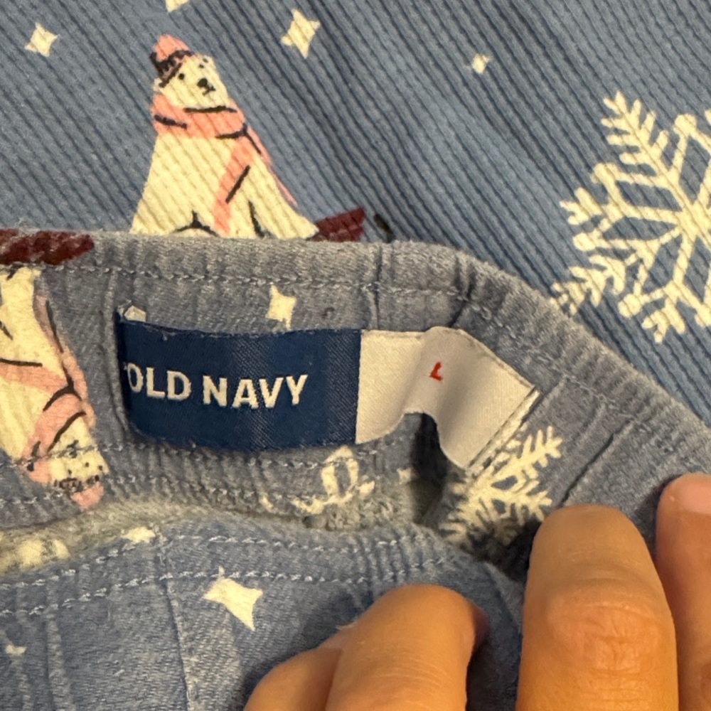 Old Navy Christmas Pajama Pants and Top with Polar Bear Print - Picture 5 of 5